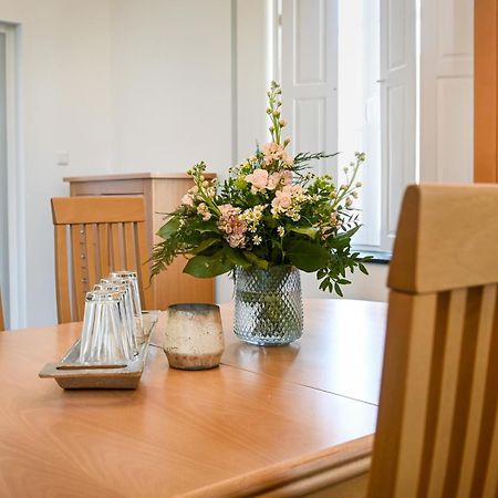 Muehlen-Apartment Im Herrenhaus Rheinblick Xanten Bagian luar foto