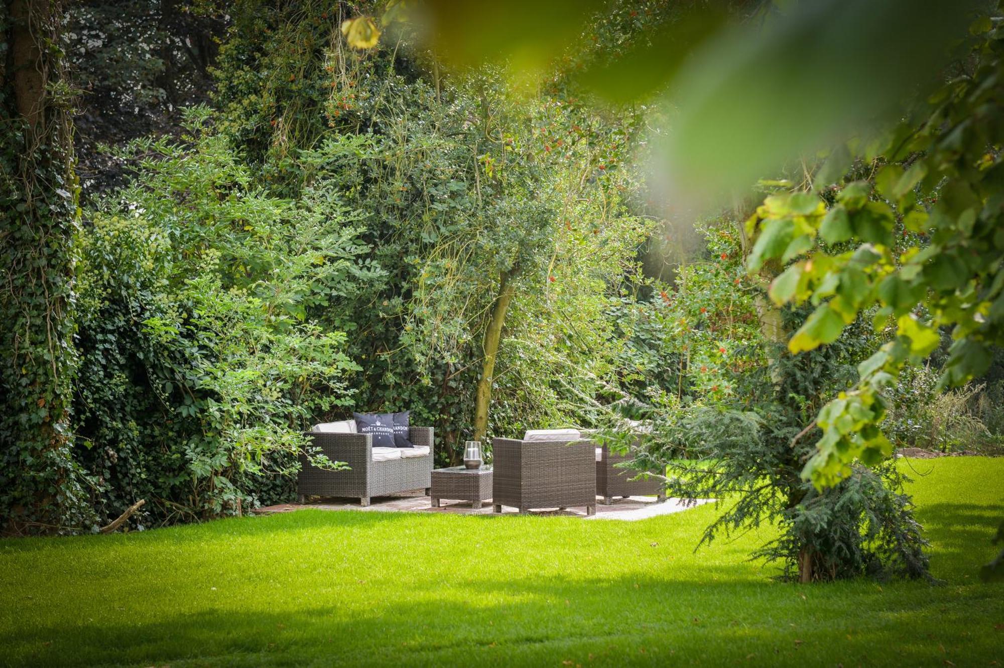 Muehlen-Apartment Im Herrenhaus Rheinblick Xanten Bagian luar foto