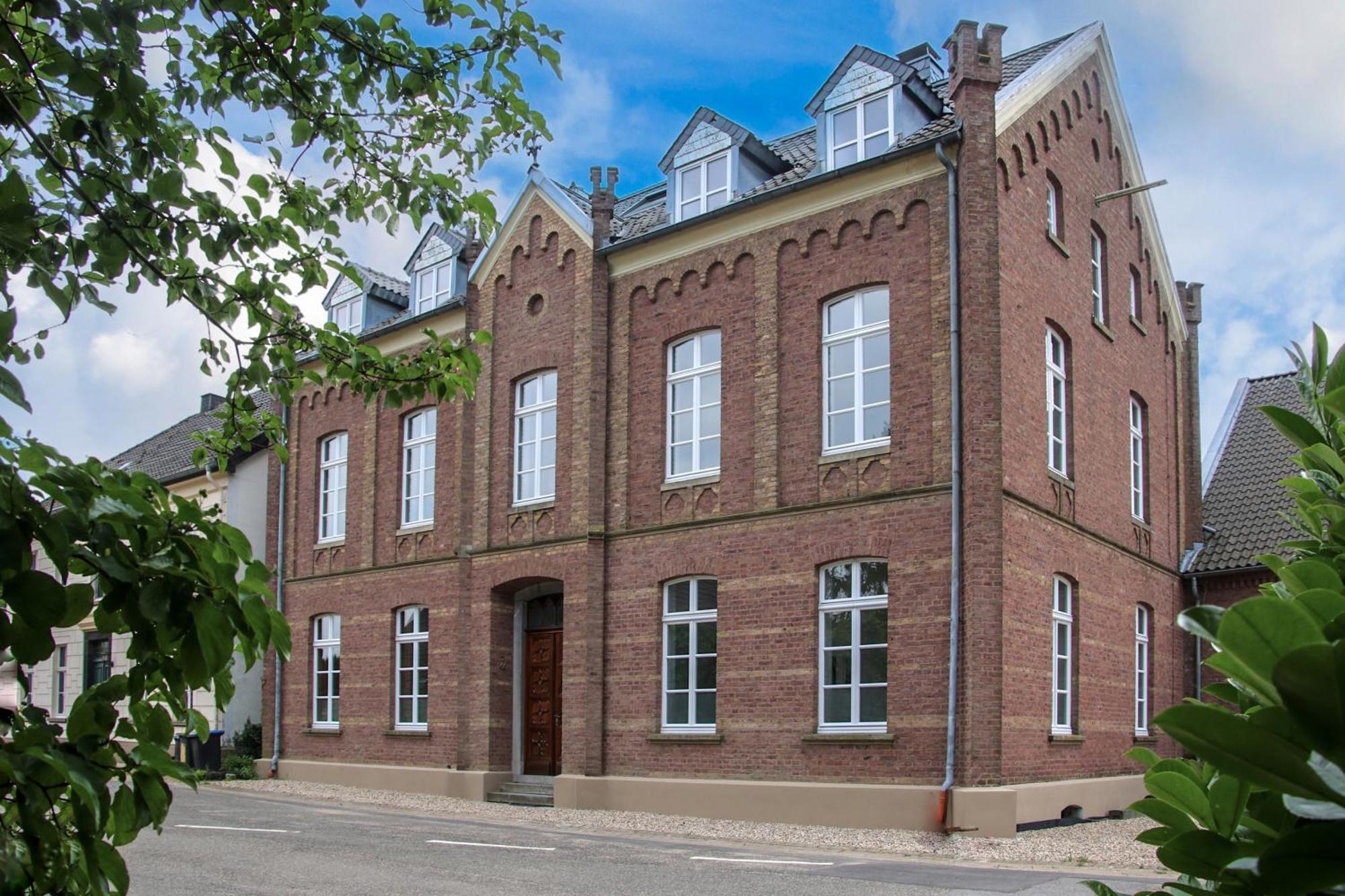 Muehlen-Apartment Im Herrenhaus Rheinblick Xanten Bagian luar foto